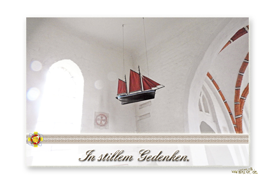 In stillem Gedenken, Trauerkarte mit Schiff in Kapelle auf Rügen
