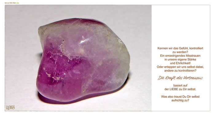 Kontrolle - Kennen wir das Gefühl, kontrolliert zu werden? Ein erniedrigendes Misstrauen in unsere eigene Stärke und Ehrlichkeit! Oder ertappen wir uns selbst dabei, andere zu kontrollieren Die Kraft des Vertrauens basiert auf der LIEBE zu Dir selbst. Was also traust Du Dir selbst aufrichtig zu?